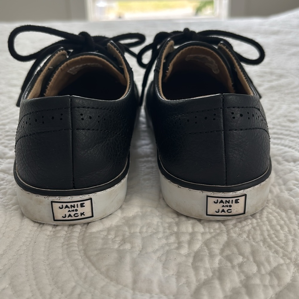 Janie & Jack Wingtip Sneaker - Picture 8 of 13